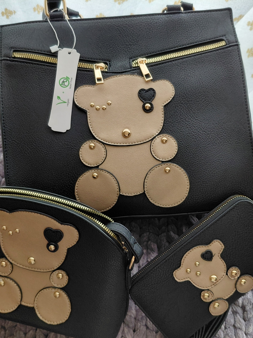 Women’s Black Handbag Set with Beige Teddy Accent